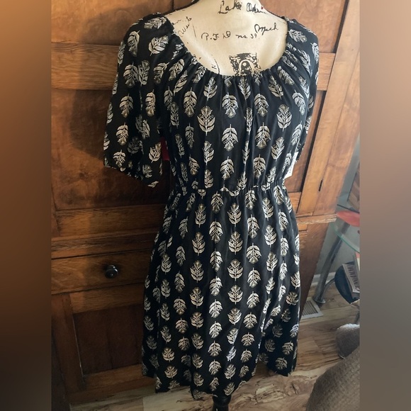 Old Navy Puff-Sleeve Printed Tie-Back Mini Swing Dress for Women size M NWT - Picture 4 of 8